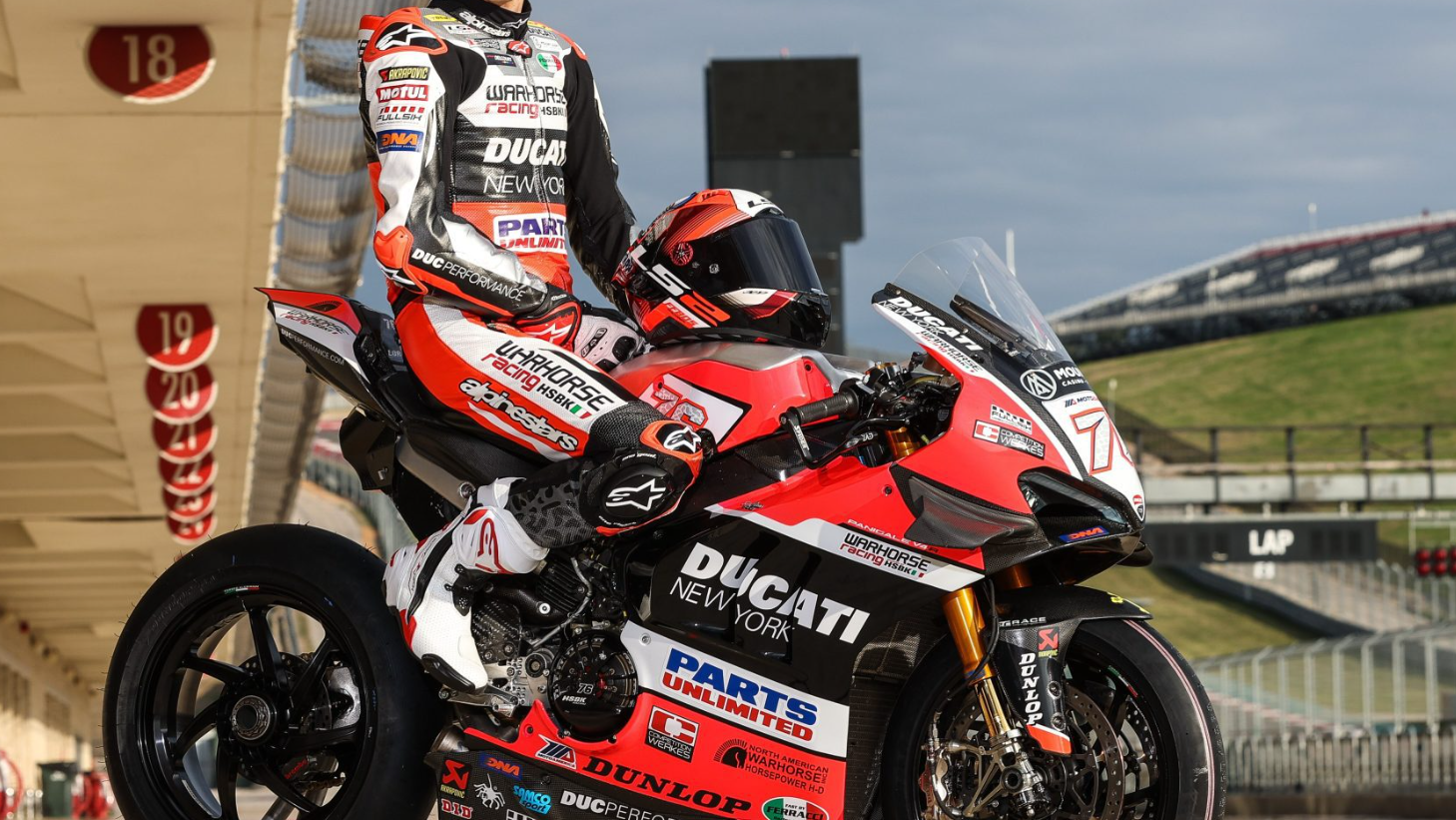 Loris Baz